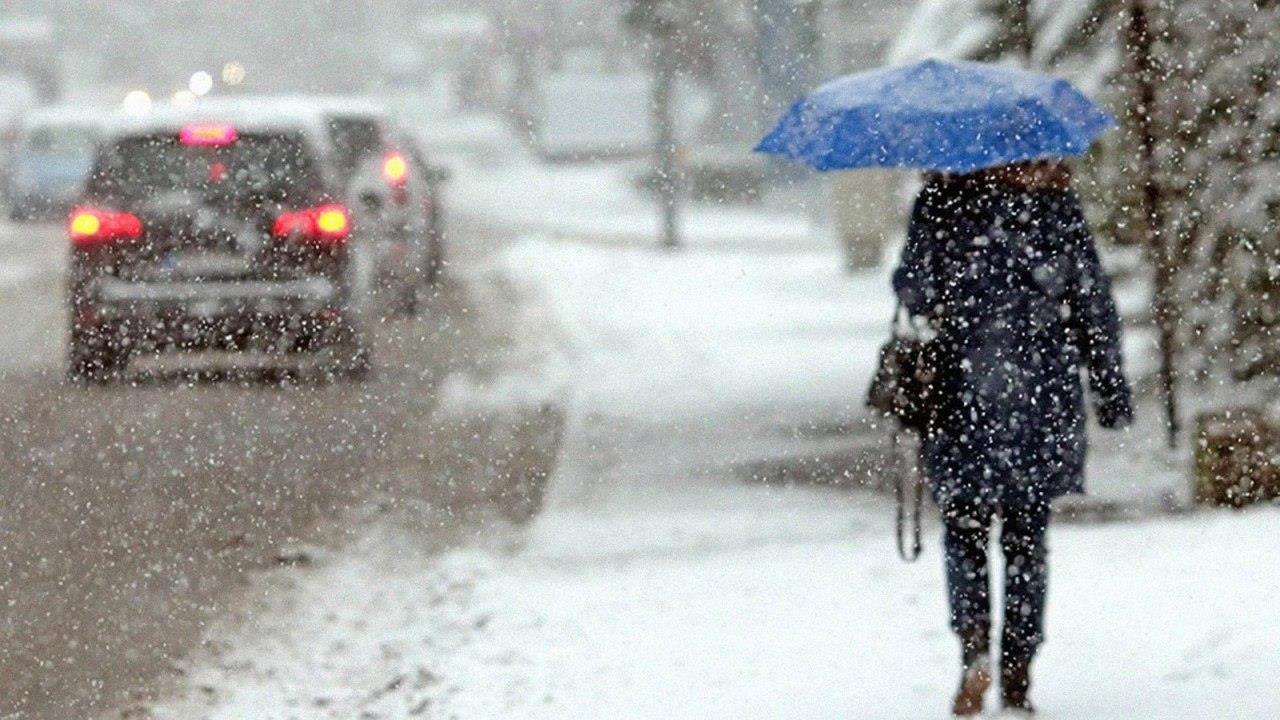 Складні погодні умови на дорозі